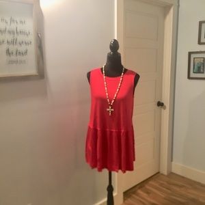 Sleeveless ruffle shirt